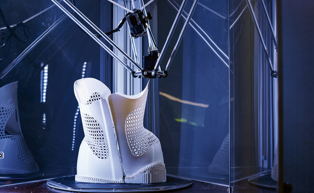 Fabrication de produits orthopédiques sur mesure en Suisse, impression d'un corset scoliose en 3D